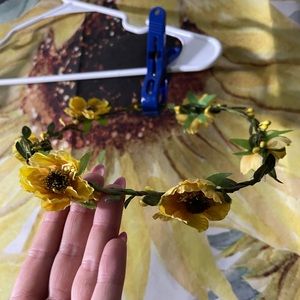Decorative Sunflower Head Piece